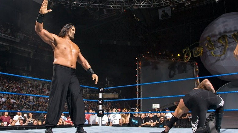 The Great Khali about to chop the Undertaker