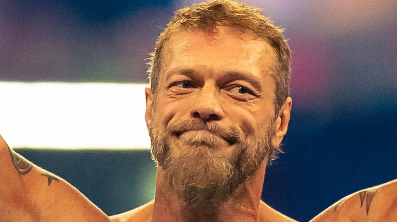 Edge smiling