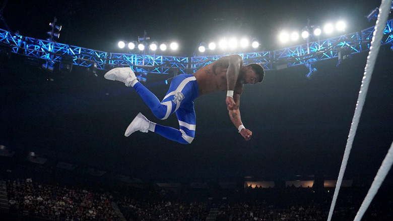 Montez Ford hits frog splash