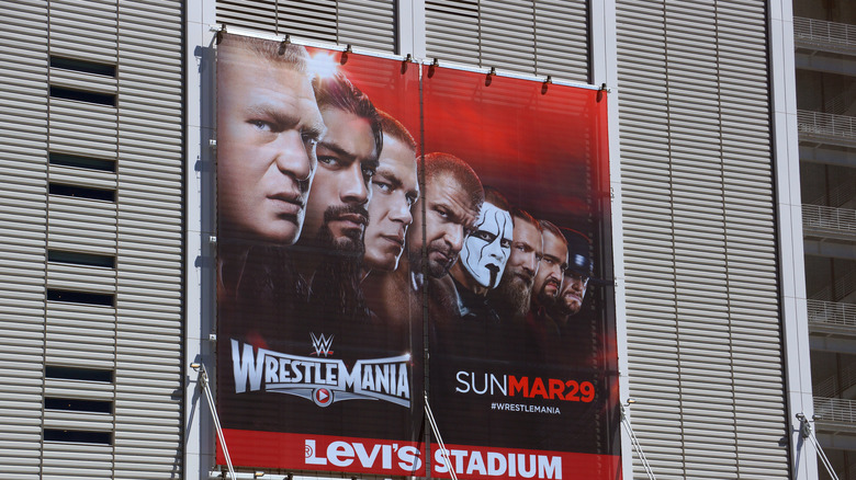 Roman Reigns and Brock Lesnar at WrestleMania 31