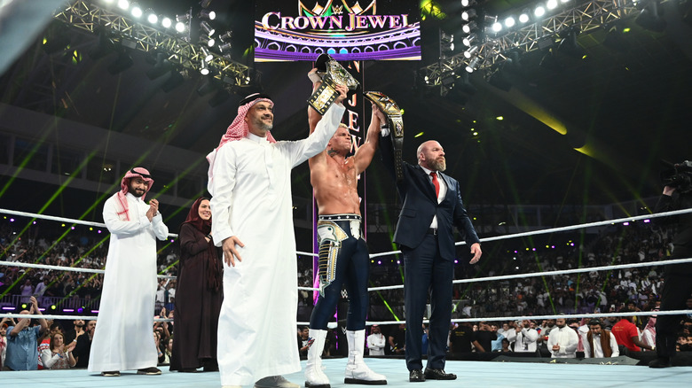 Cody Rhodes poses with the Crown Jewel Championship