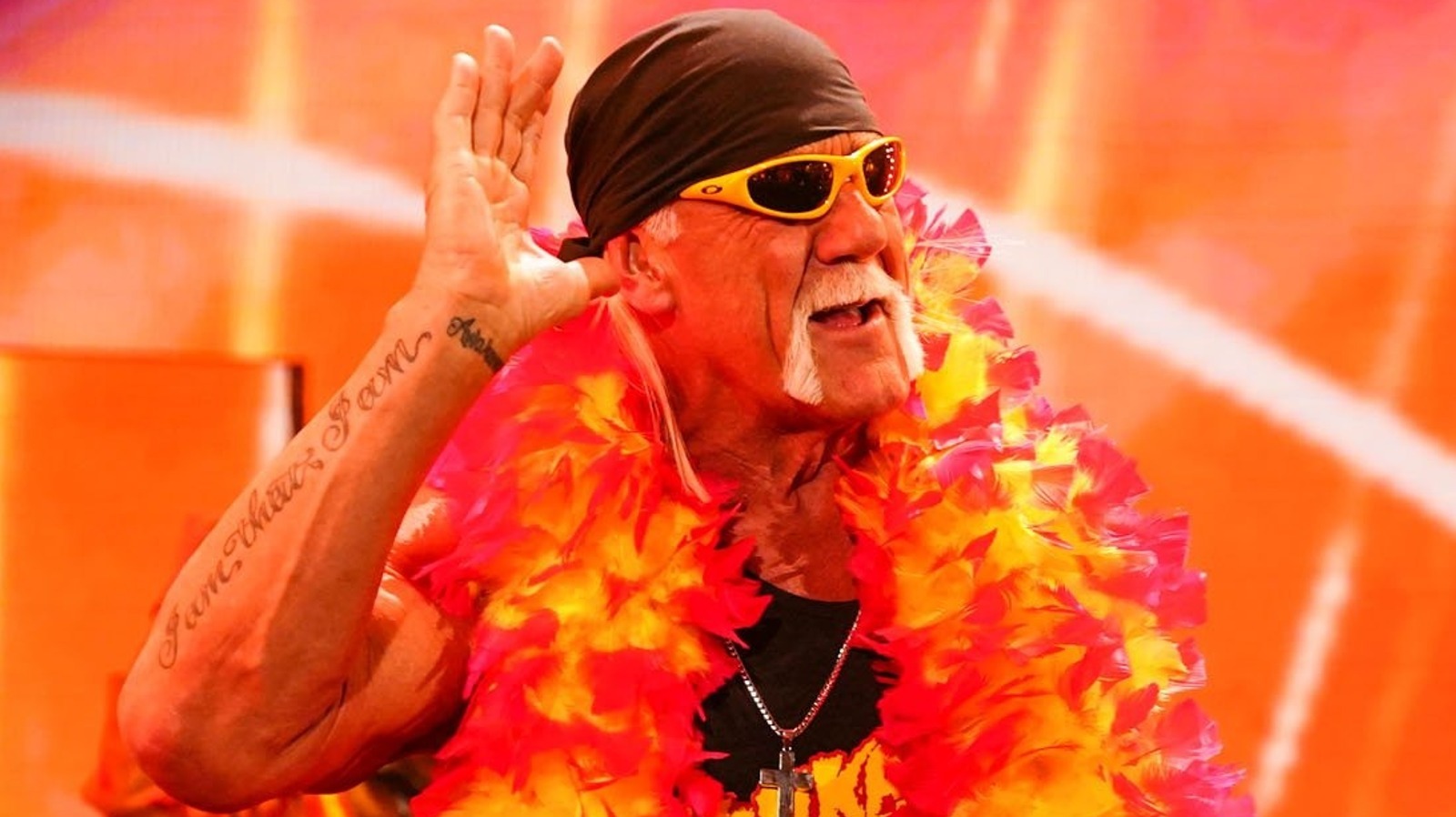 When did hulk discount hogan join wcw