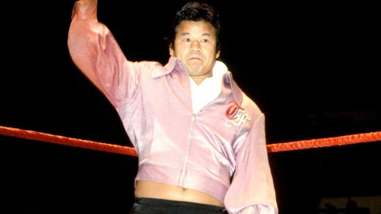 Tatsumi Fujinami arm raised