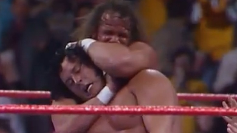 Savage puts Honky Tonk Man in sleeper hold