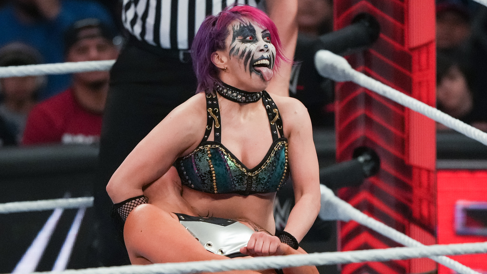 Video: WWE's Asuka Shares Rehab & Training Vlog After Knee Surgery