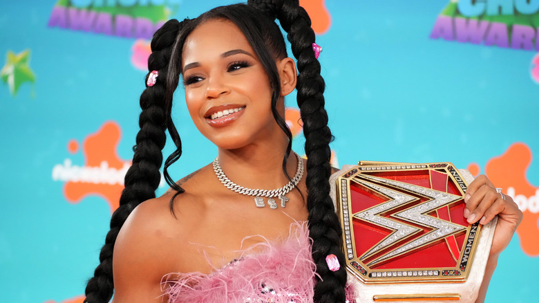 Bianca Belair Poses At A Nickelodeon Award Ceremony