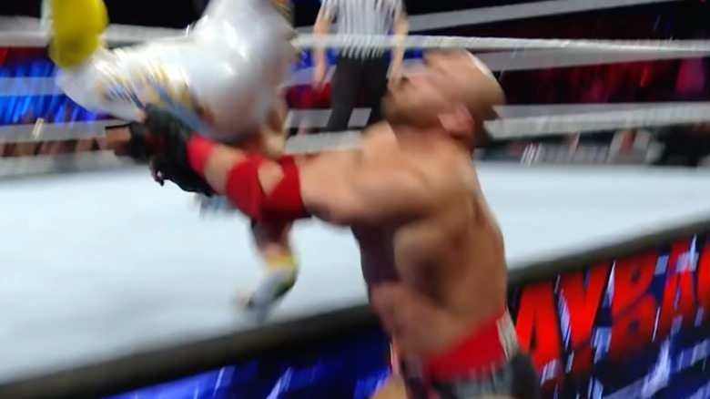 Ryback catches Kalisto