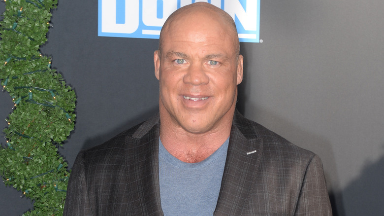 Kurt Angle sonriendo 