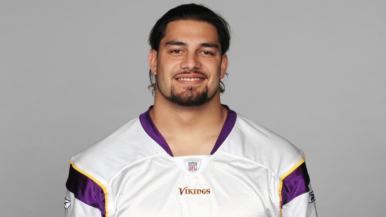 Reigns in Viking jersey