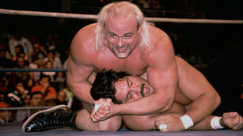 Kevin Sullivan applying headlock