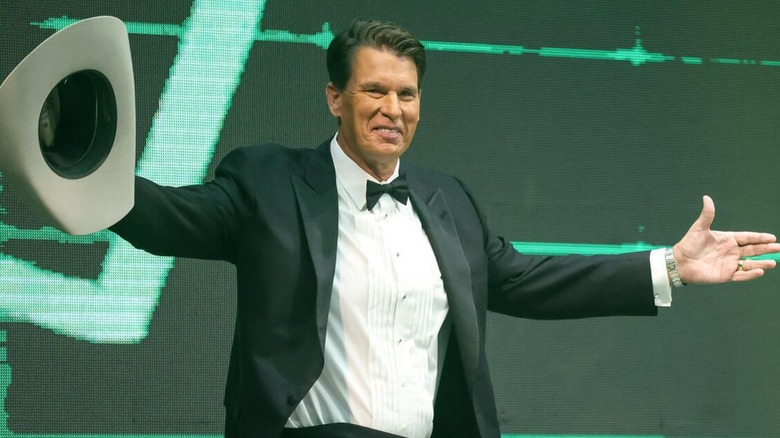 John Bradshaw Layfield heads to the stage during his 2020 induction into the WWE Hall of Fame.