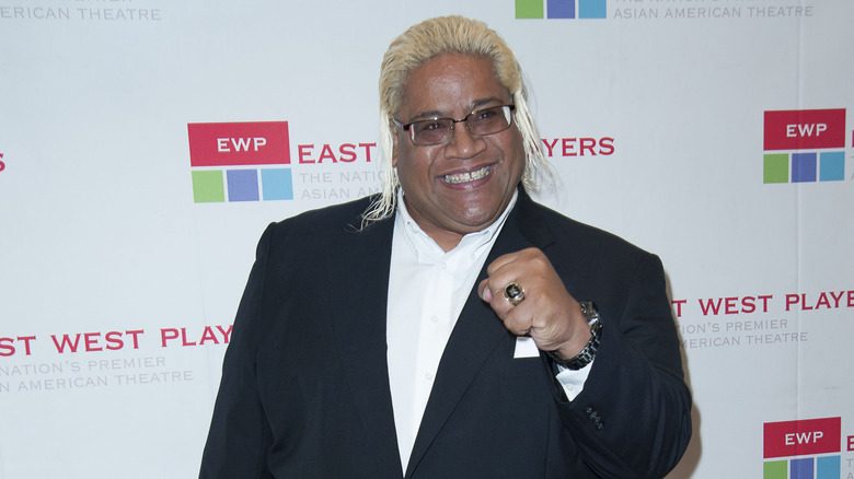 Rikishi shows off WWE Hall of Fame ring