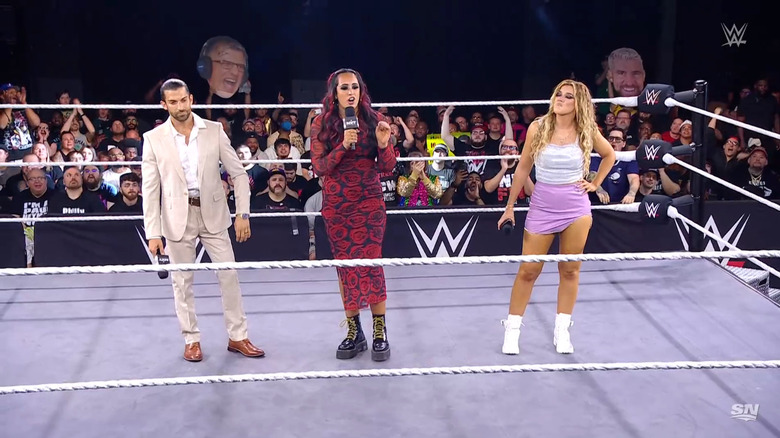 Ava, Stone, and Turner in the ring