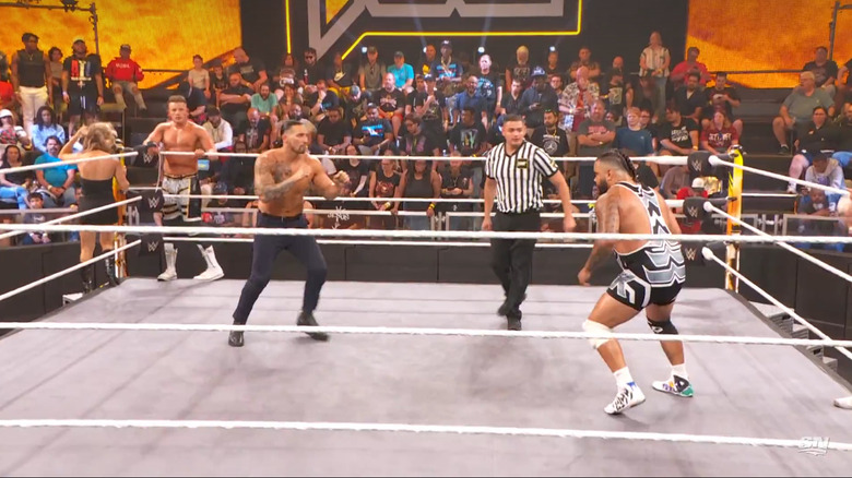 Crusifino and Kemp in the ring