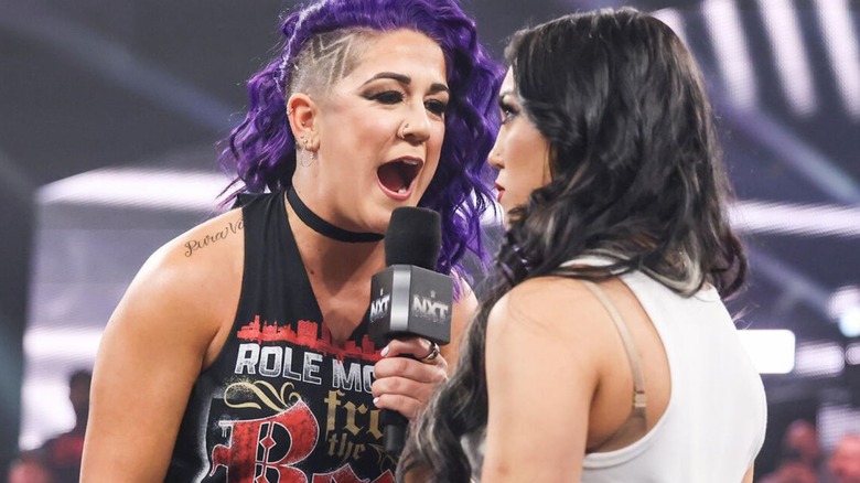 WWE star Bayley yells at Roxanne Perez