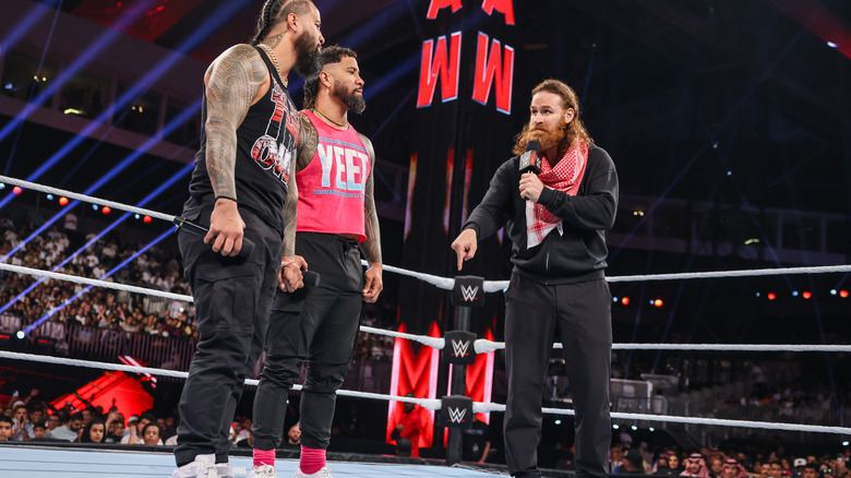 Sami Zayn talking to Jimmy and Jey Uso on "WWE Raw"