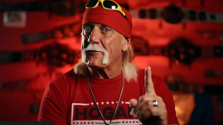 Hulk Hogan holds up a finger