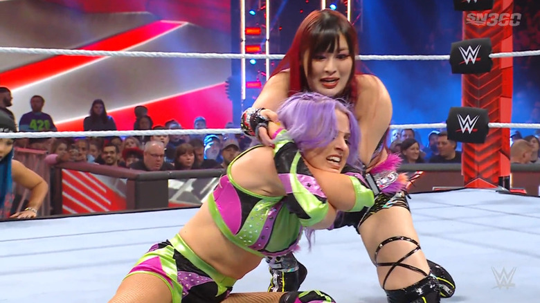 SKY with a submission on LeRae