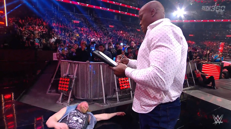Lashley signing the contract 