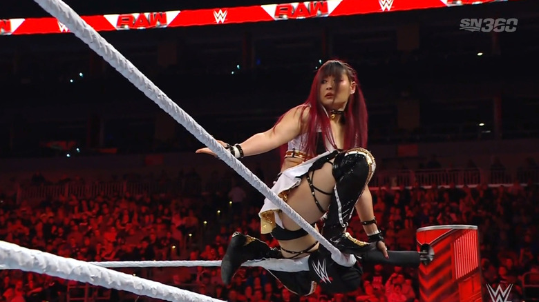 SKY posing on the top rope