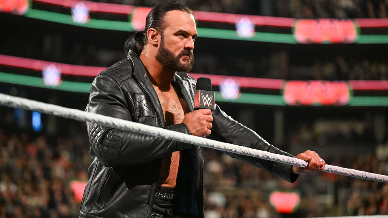 WWE Raw Results 12/23 – Drew McIntyre & Seth Rollins Appear, Dexter Lumis Squares Off With The Miz