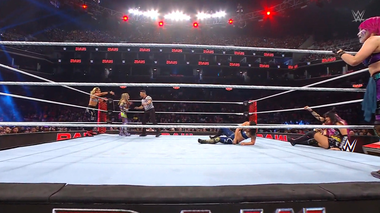 The six women in the ring