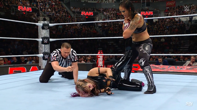 Baszler wtih an Ankle Lock cinched in on Sane