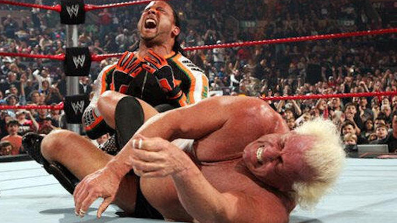 Ric Flair locks MVP in the Figure Four at WWE Royal Rumble 2008