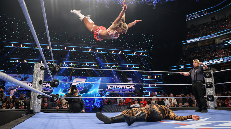 Tiffany Stratton flies off the top rope onto Nia Jax on "WWE SmackDown"