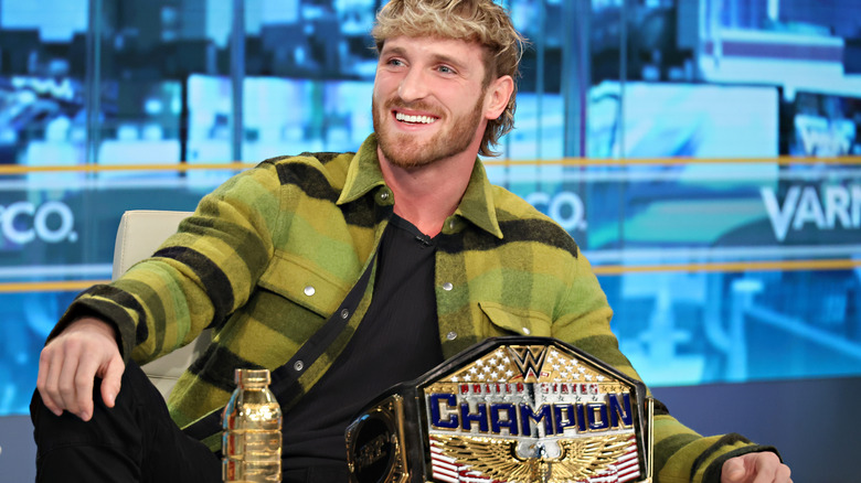 Logan Paul with United States title