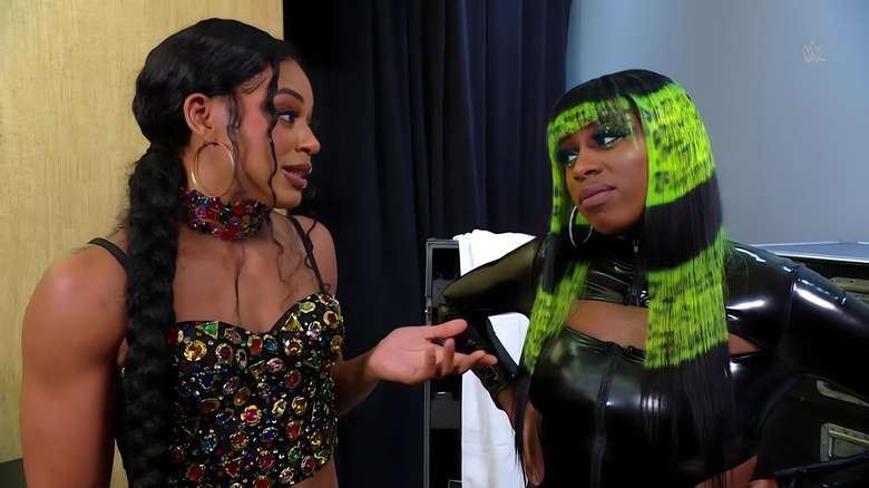 Bianca Belair confronts Naomi backstage