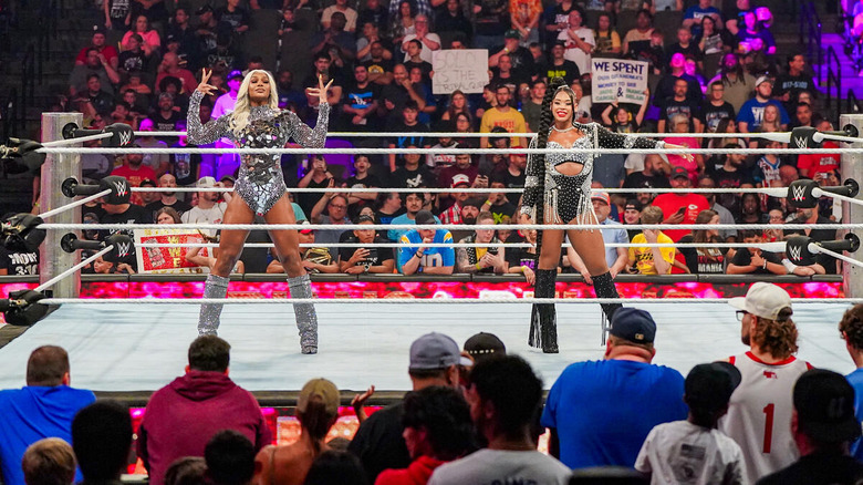 Jade Cargill and Bianca Belair posing