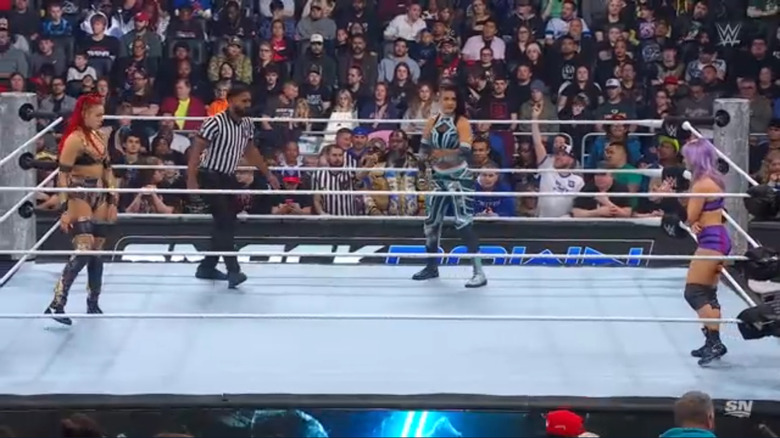 The three women in the ring