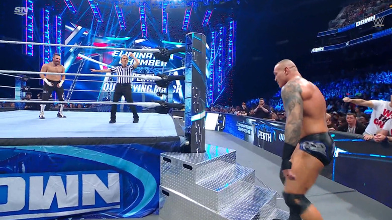 Zayn and Orton at ringside