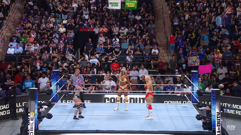 The three women in the ring