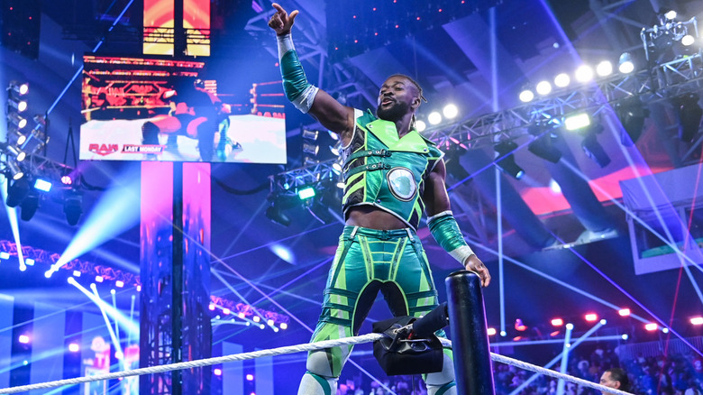 Kofi Kingston posing in Saudi Arabia