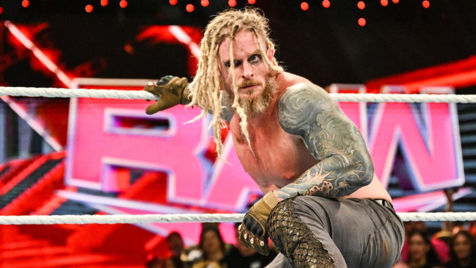 Wyatt Sicks' Dexter Lumis Wrestles First WWE Raw Singles Match In Almost Two Years